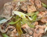 豚肉とネギとニラのにんにく甘味噌炒め作り方2写真