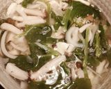 ほうれん草と玉ねぎのしめじ豆腐味噌汁作り方5写真