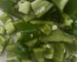 野菜たっぷりコンソメスープ😋作り方1写真