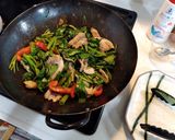 空心菜と豚肉のニンニク醤油炒め作り方13写真