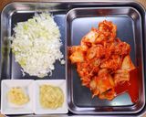 行列の韓国料理店の🍚スンドゥブチゲ🤩作り方1写真