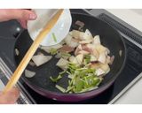 ベーコンとかぶのペペロンチーノ風★動画★作り方21写真