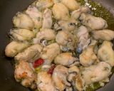 簡単　業務スーの冷凍牡蠣で悶絶マーボ丼作り方3写真