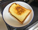 フライパンで焼く　バタートースト作り方6写真