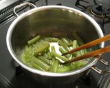 フキの煮物&肉味噌炒め&皮茶作り方5写真