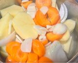 夏ばて予防♡ニンニクと舞茸入り肉じゃが♡作り方1写真