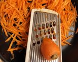 副菜や作り置きに！塩だけで甘い人参炒め作り方1写真