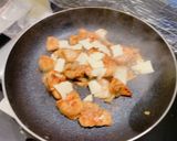 ごはんがすすむ！鶏むねキムチーズ炒め作り方4写真