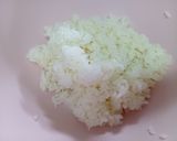 彩り♪炒り卵と枝豆＆塩昆布おにぎり作り方3写真