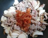 節約簡単夕飯！エリンギと豚こまで味噌豚キムチ！丼作り方5写真