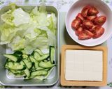 暑い日夕飯簡単レタストマト胡瓜豆腐サラダ作り方1写真