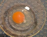 レンジで簡単きれい目玉焼き(その2)🎵作り方1写真