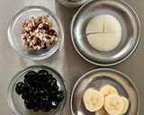 簡単おやつ♪黒豆と餅のベトナム風汁粉作り方1写真