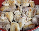 さつま芋とやわらか鶏ももの甘辛煮♪作り方4写真