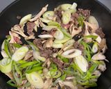 牛肉と舞茸の松茸の味お吸い物炒め☆作り方2写真