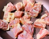 夏に美味しい♡鶏肉とトマトの煮込み作り方1写真