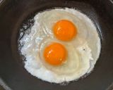 贅沢卵2個!濃旨バターベーコンエッグ丼作り方4写真