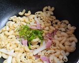 長芋とマカロニのしょうゆバター炒め作り方6写真