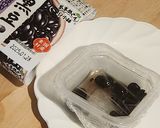 市販の黒豆☆好きなお節は小鉢にのせるだけ作り方1写真