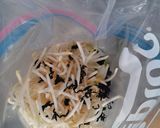 ＊新玉葱ともやしのわかめツナサラダ＊作り方2写真