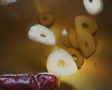 セロリのにんにく漬け作り方1写真