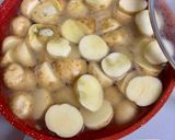 新じゃがと豚ミンチのそぼろ煮♪作り方2写真
