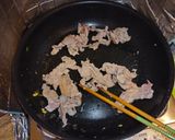 豚肉キャベツしめじのふわふわ卵味噌炒め作り方2写真