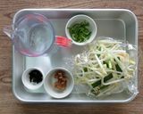 【副菜】カット野菜のみそ汁作り方1写真