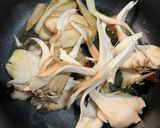 秋レシピ☆牛バラ肉とごぼうのすき焼き炒め作り方2写真