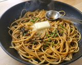 材料3つ♪具なしパスタで昼食♪バター醤油作り方2写真