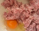 トロ〜新玉ねぎひき肉と丸ごとコンソメ煮😋作り方3写真