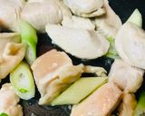鶏胸肉と長ネギのシンプルな炒めもの作り方1写真