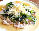 【鶏もも肉とえのき茸と生わかめの酒蒸し〗作り方4写真
