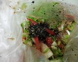 セロリとパプリカとイカ薫製のみそサラダ作り方2写真