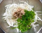新玉ねぎとツナの和え物。作り方2写真