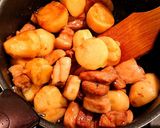 春に食べたい❤ゴロゴロ豚肉と里芋の煮物作り方6写真