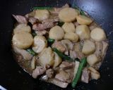鶏肉と里芋のごま煮作り方4写真