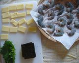 海苔が決め手★海老とチーズの揚げ餃子作り方1写真