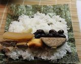おせちの残りで　「おたのしみ」太巻き作り方2写真