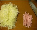 ♡キャベツと魚肉ソーセージのオムサラダ♡作り方2写真