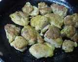 チキンの炒め煮＊カレー味作り方3写真