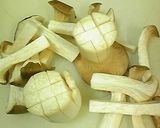 ヘルシーおつまみ　海老と茸の柚子胡椒炒め作り方1写真