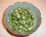オクラとワカメの和え物作り方1写真