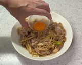 きのこと牛肉の月見すき焼き和風パスタ♪作り方7写真