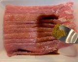 生姜焼き用のお肉deカリカリ豚唐揚げ作り方1写真