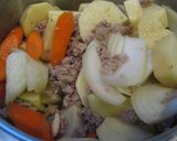 ひき肉で肉じゃが♪圧力鍋であっという間！作り方4写真
