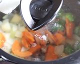 旨味ぎっしり♡芽キャベツのコンソメスープ作り方3写真