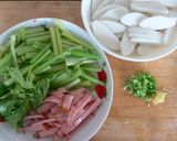 我が家の中華✿おもちとセロリの炒め蒸し作り方2写真