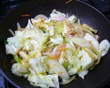 簡単!おいしい!シンプル醤油焼うどん♪作り方2写真