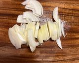 玉ねぎとカイワレ大根、きゅうりのサラダ作り方1写真